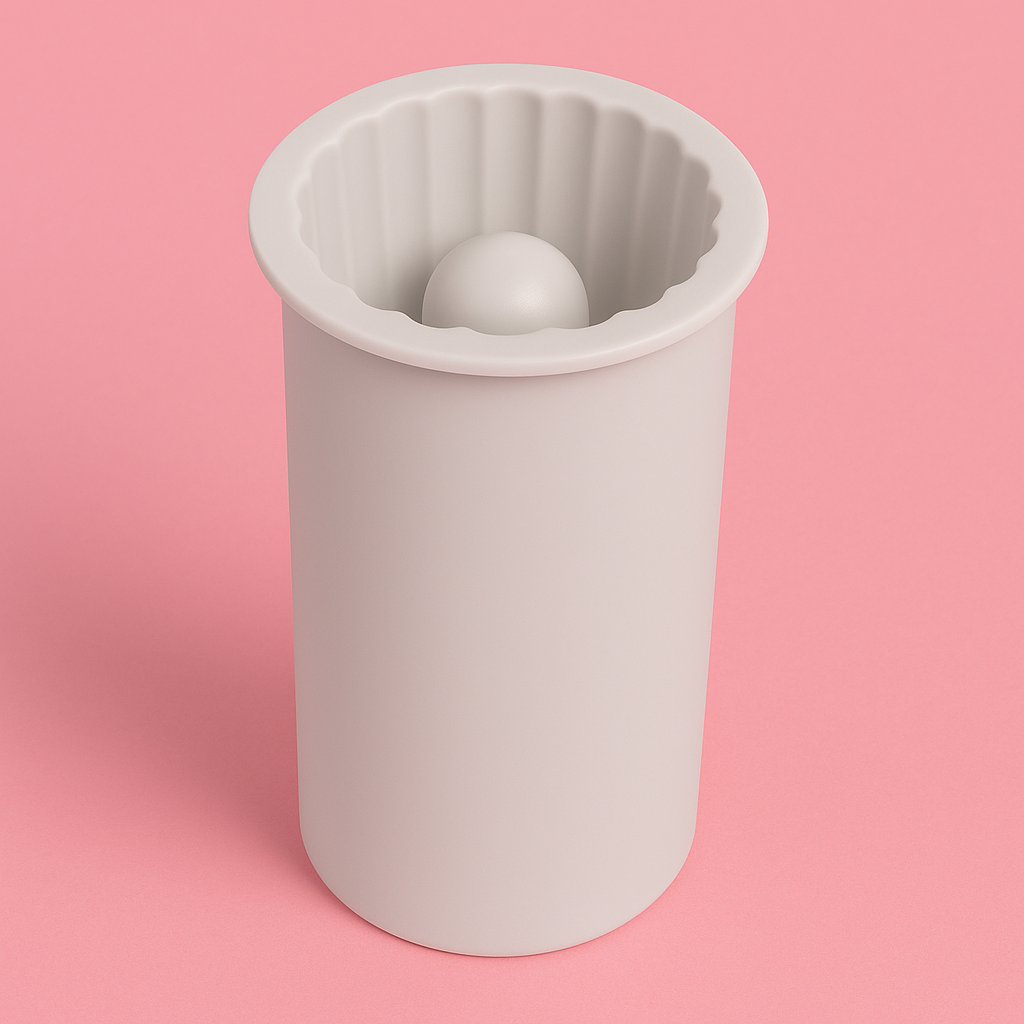 Silicone mold, ribbed vase