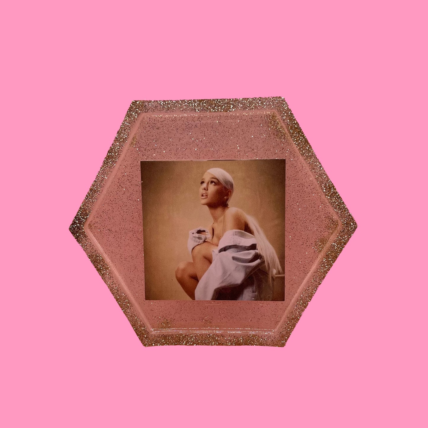 Ariana Grande - Gold 2