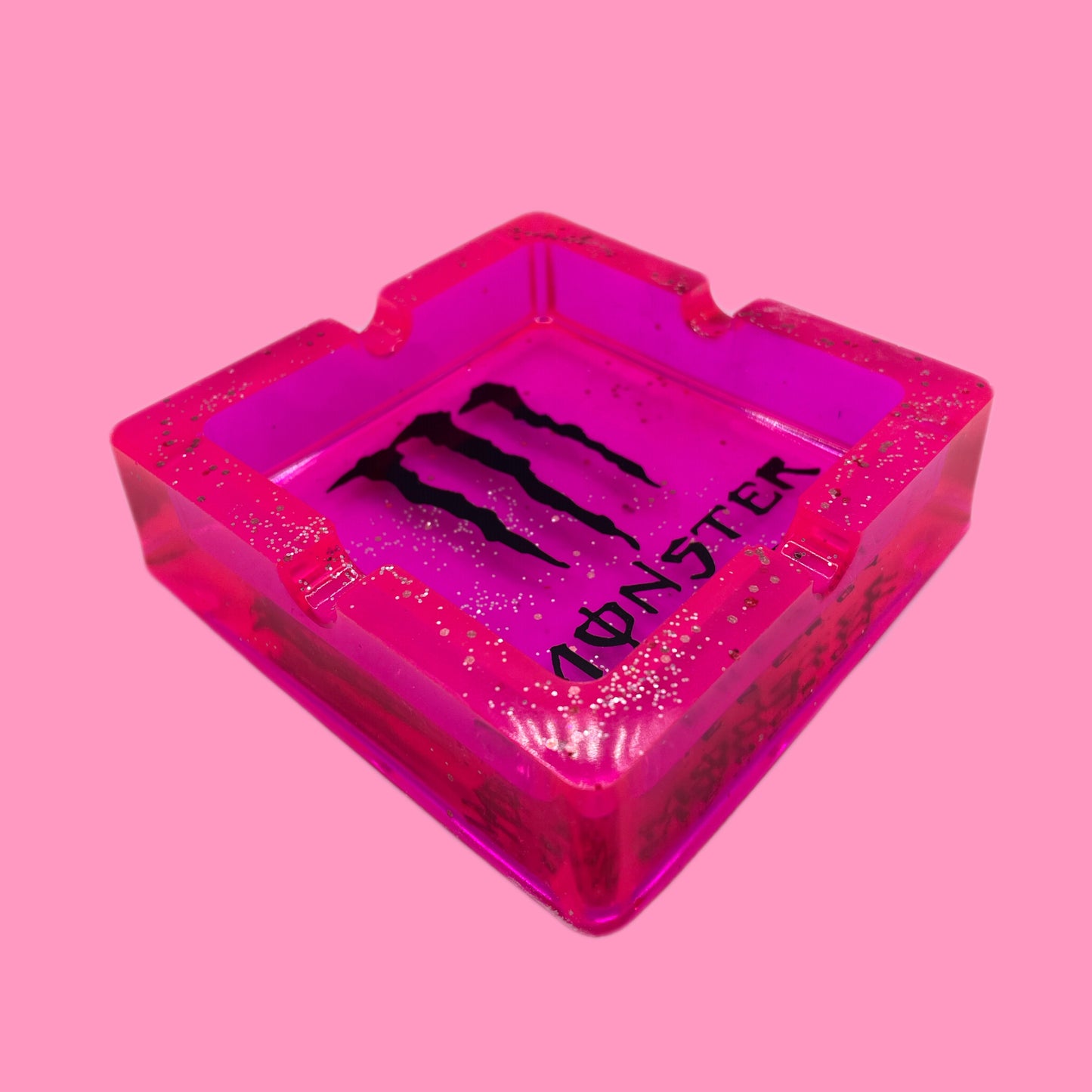Monster rose ashtray