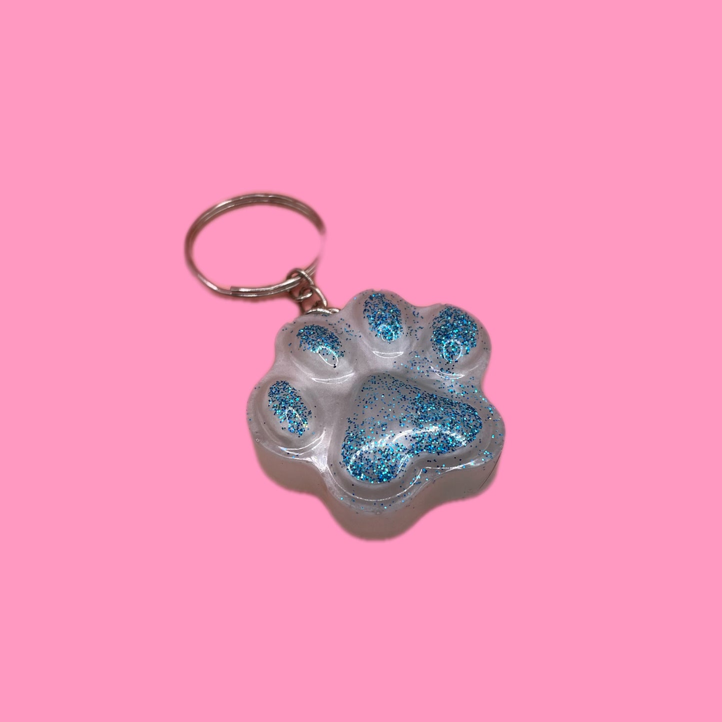 White & glitter paw pads