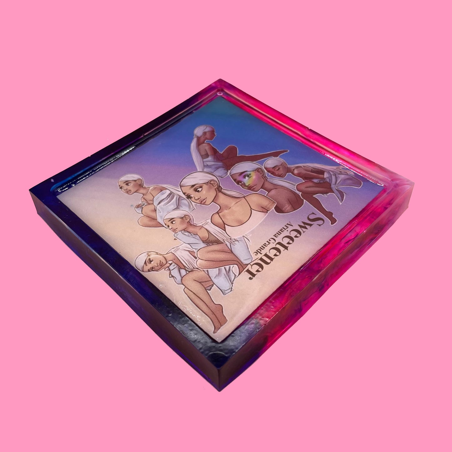 Ariana Grande - Sweetener rose&violet