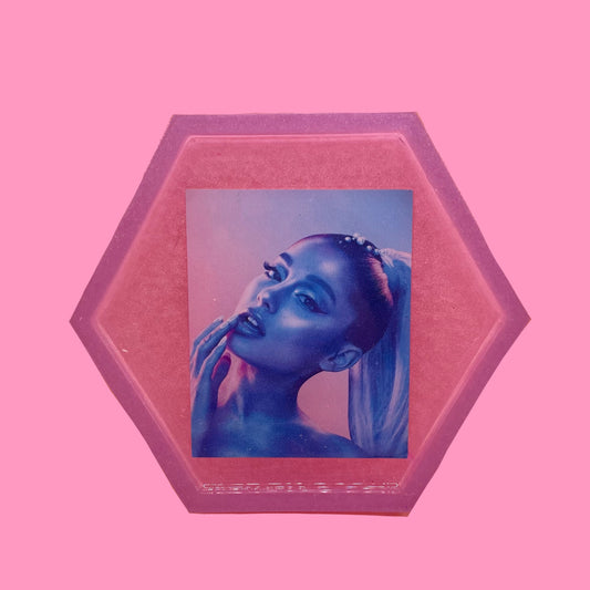 Ariana Grande - Neon